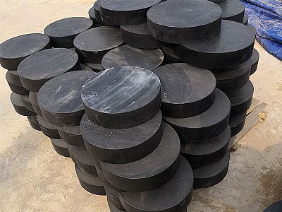 博尔塔拉板式橡胶支座由若干层橡胶片与薄钢板经加压硫化